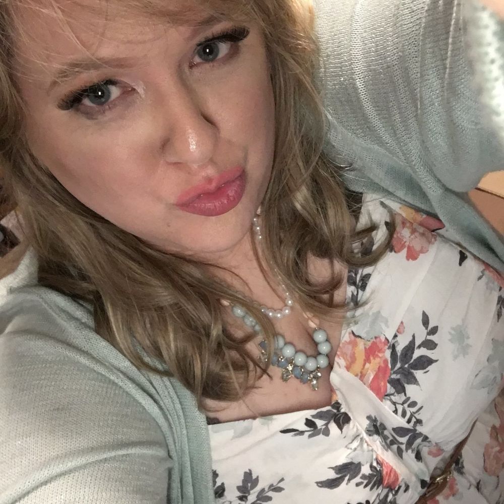 Meet your Posher, Camille